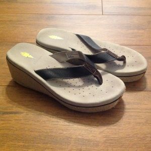 volatile shoes dillards